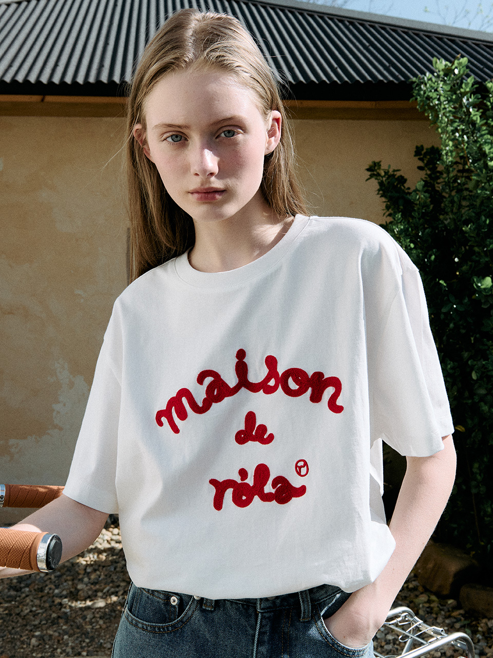 rolarola MAISON DE ROLA EMBROIDERY T Shirt (Jang Wonyoung WAER)