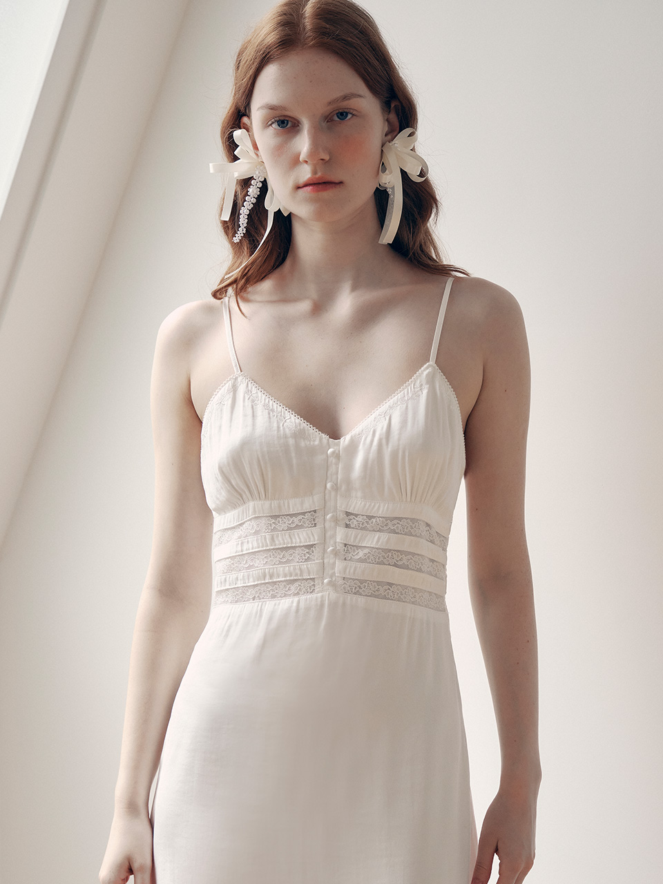 [rolarola]SHEER EMBROIDERY BUSTIER ワンピース★新作・24AW★ 로라로라