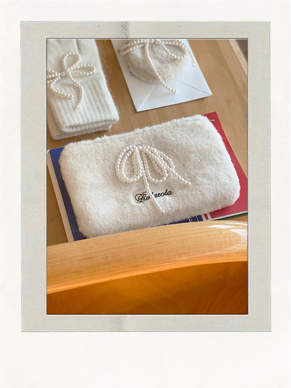 PEARL RIBBON POUCH IVORY