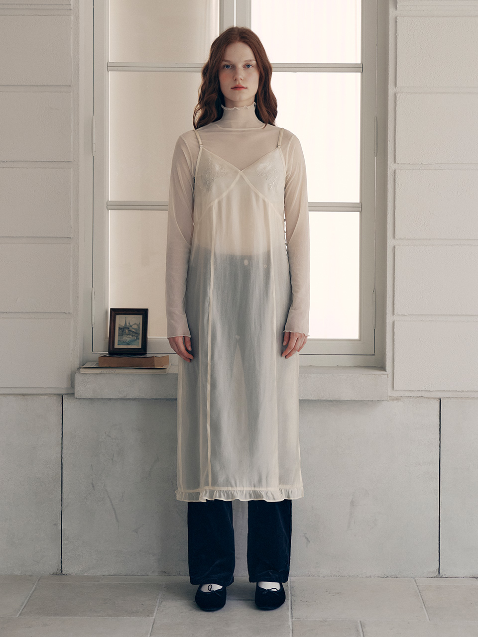 [rolarola]SHEER EMBROIDERY BUSTIER ワンピース★新作・24AW★ rolarola]SHEER EMBROIDERY BUSTIER ワンピース☆新作・24AW☆
