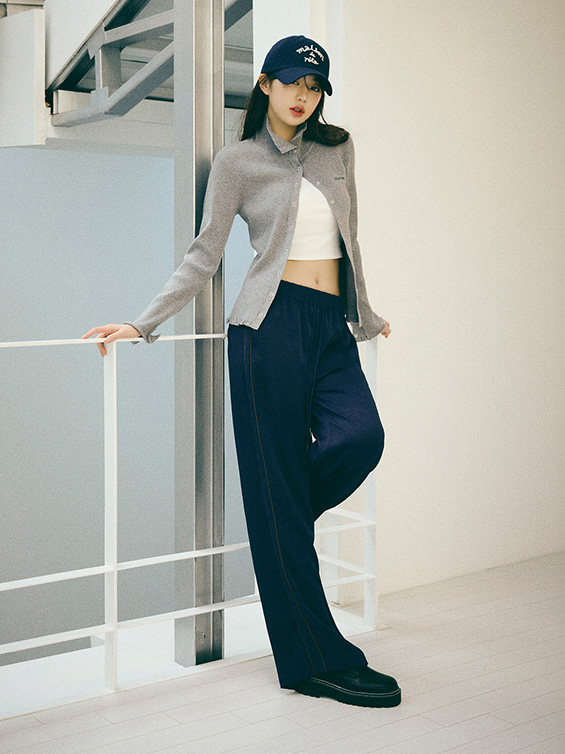 ROLAROLA★大人気★SEMI BOOTS CUT WRINKLE PANTS♪ 로라로라]SEMI BOOTS CUT WRINKLE PANTS BLACK
