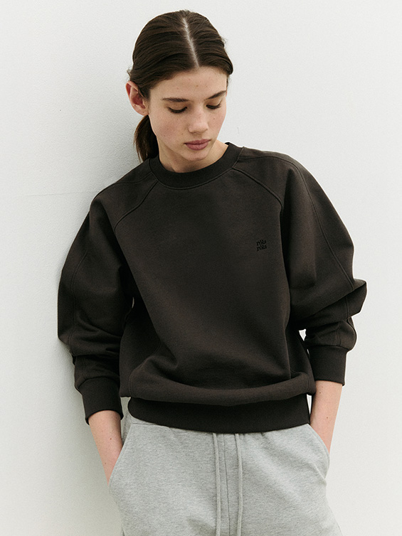 rolarola★Unisex Color★R:LOL BASIC SWEATSHIRT_4色★TS-19701 Rolarola | Official Store – Shop Trendy Fashion at MUSINSA