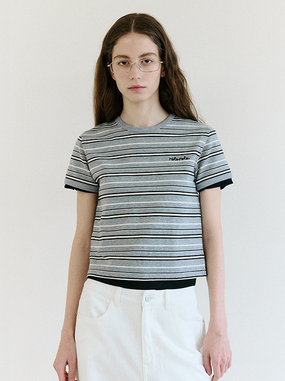 韓国 人気[ROLAROLA] VINTAGE NOUVELLE LOGO HALF T-SHIRT 로라로라