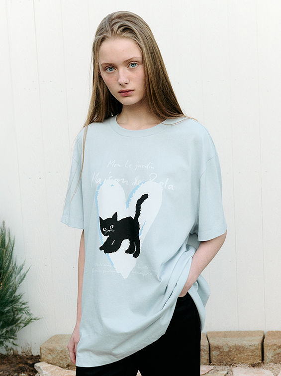 かわいい猫Tシャツ新作【ROLAROLA】ROLA CAT FRIENDS T-SHIRT Designer fashion, Seoul-fully created | W Concept